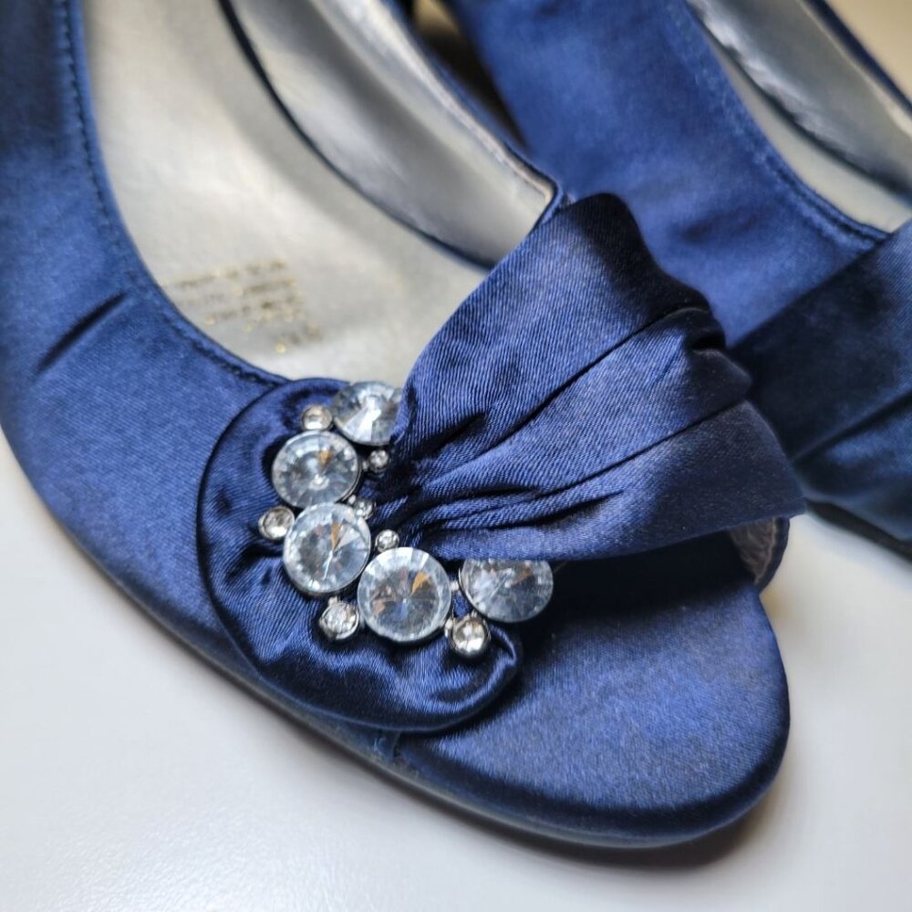 Beacon Fashion Heels Shoes Satin Blue 2 Inch Wedding Mother Bride Groom Womens 8 - Picture 3 of 11